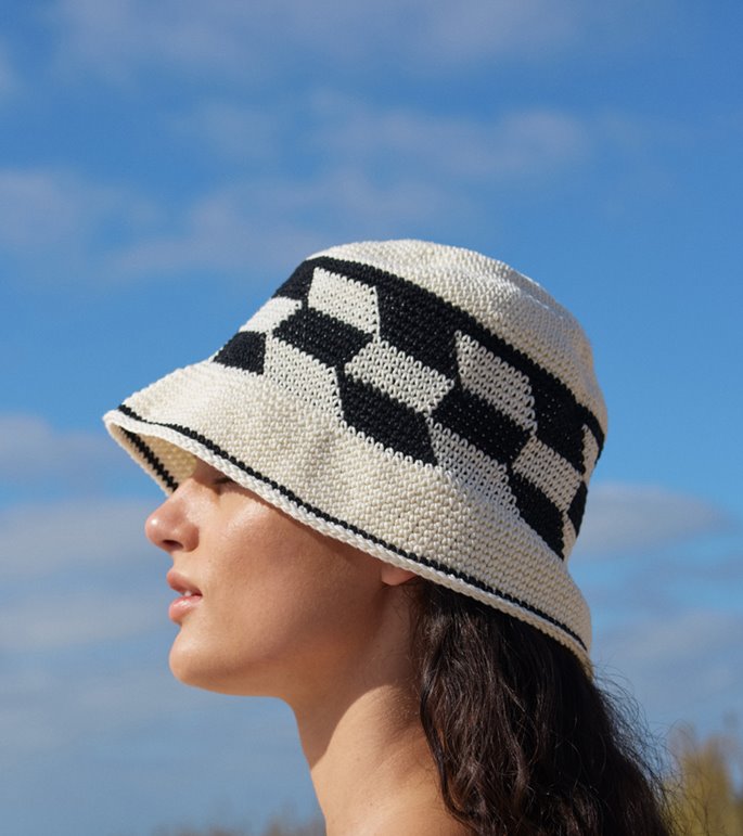 Lana Grossa CHAPEAU EN MOTIF DE MAILLES SERRÉES JACQUARD Cotone