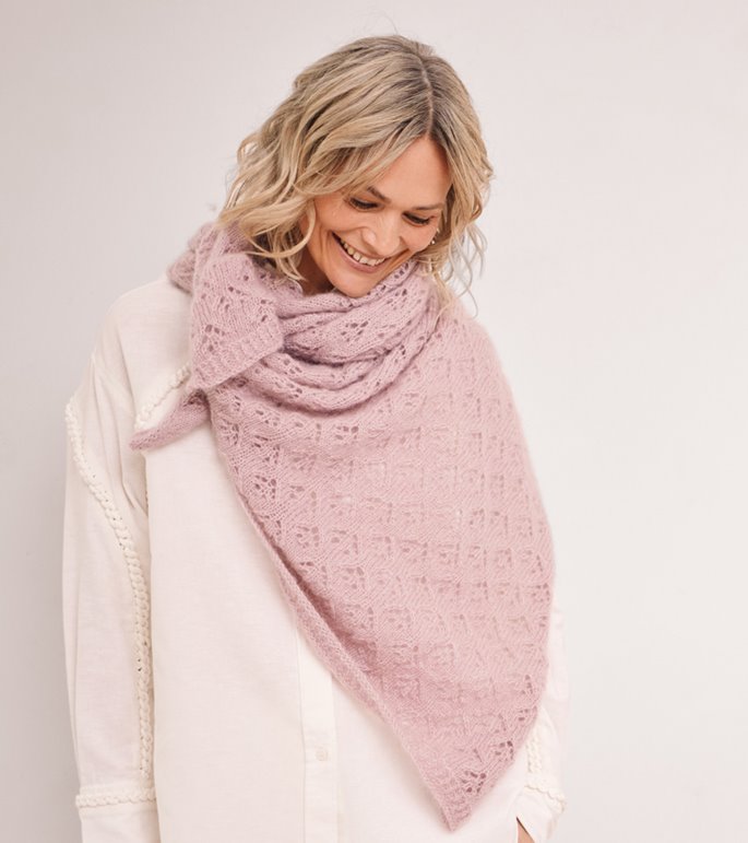 Lana Grossa TREKANTSKJERF Cool Wool Lace & Silkhair - Strikkeoppskrift (SE)